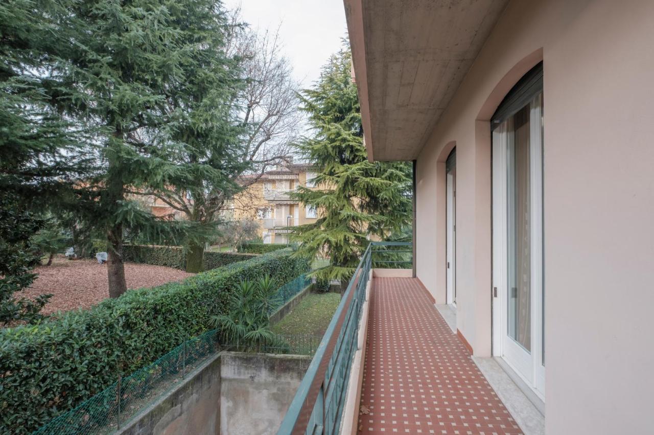 Aura Home Sirmione - 2 Bedrooms Apartment Zewnętrze zdjęcie
