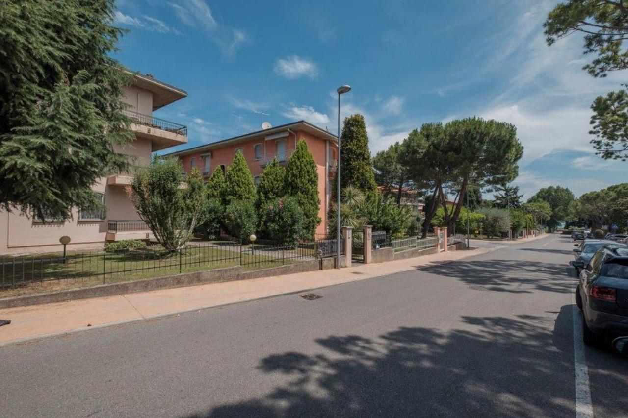 Aura Home Sirmione - 2 Bedrooms Apartment Zewnętrze zdjęcie