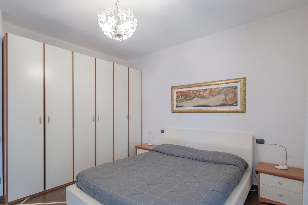 Aura Home Sirmione - 2 Bedrooms Apartment Zewnętrze zdjęcie
