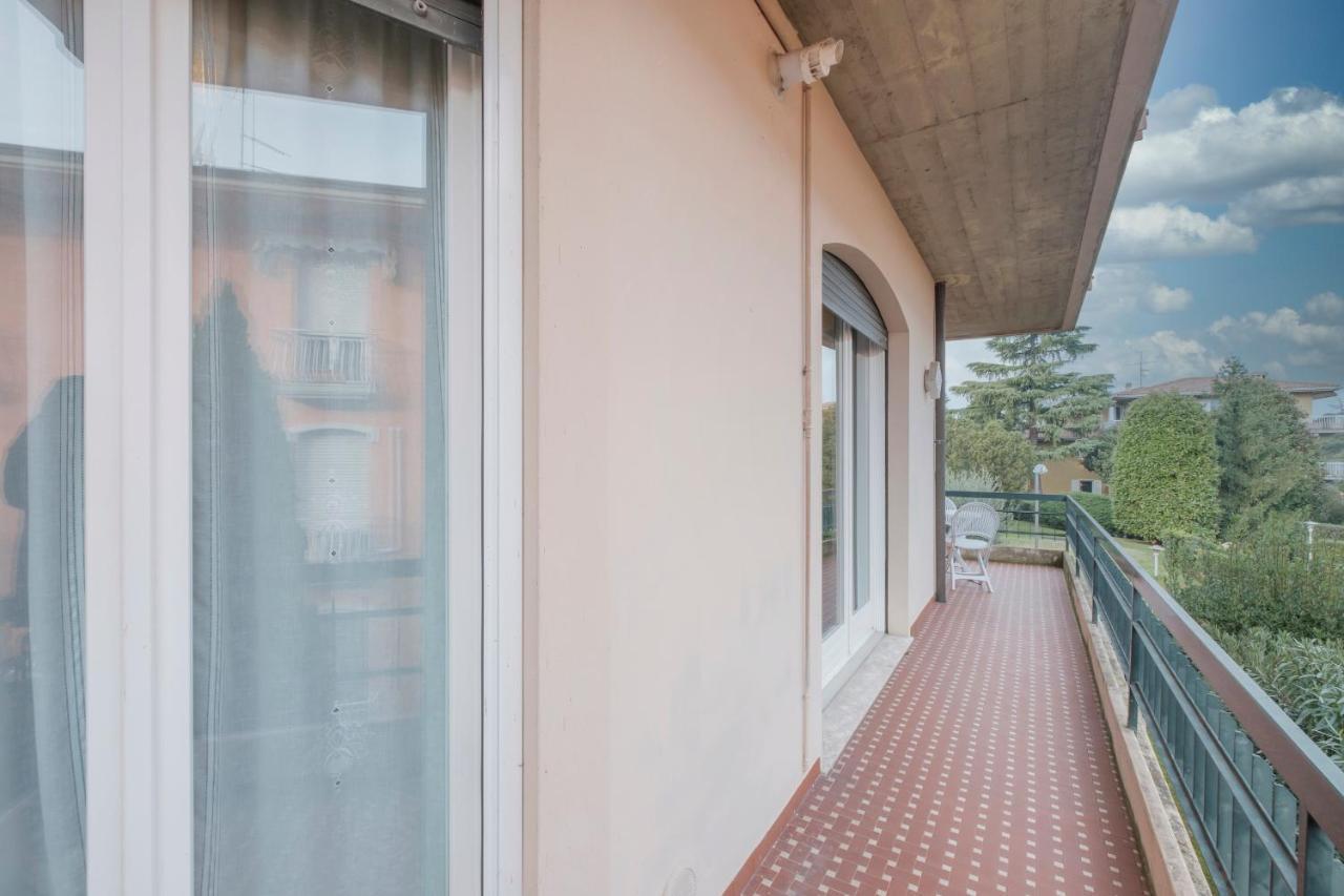 Aura Home Sirmione - 2 Bedrooms Apartment Zewnętrze zdjęcie