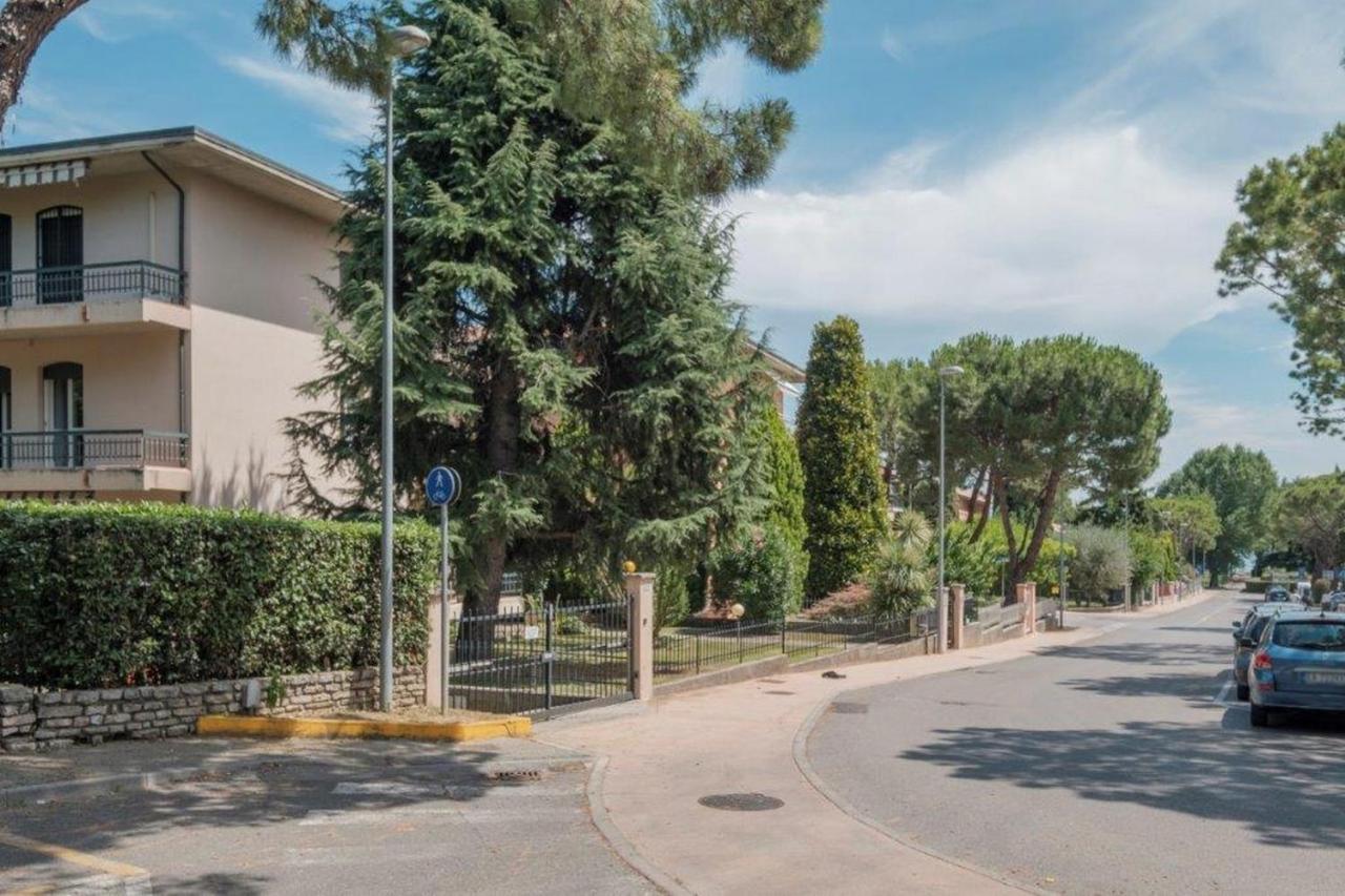 Aura Home Sirmione - 2 Bedrooms Apartment Zewnętrze zdjęcie