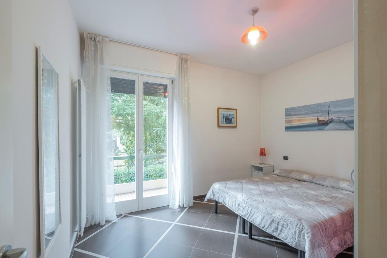 Aura Home Sirmione - 2 Bedrooms Apartment Zewnętrze zdjęcie
