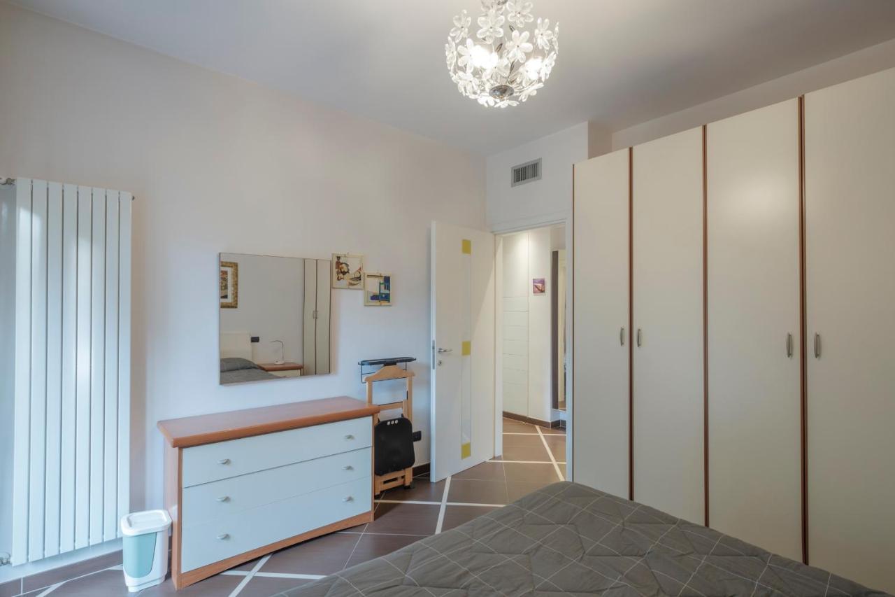 Aura Home Sirmione - 2 Bedrooms Apartment Zewnętrze zdjęcie