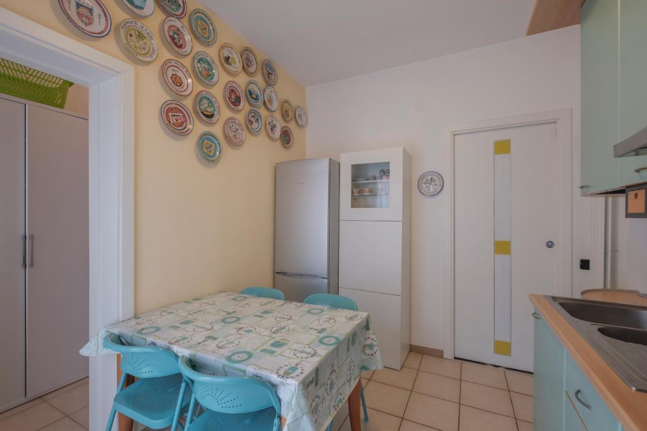 Aura Home Sirmione - 2 Bedrooms Apartment Zewnętrze zdjęcie