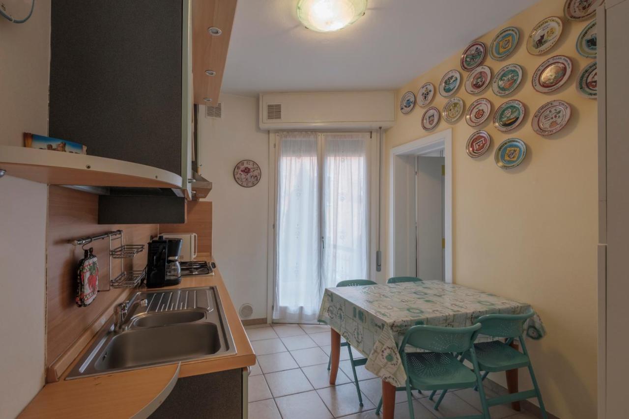 Aura Home Sirmione - 2 Bedrooms Apartment Zewnętrze zdjęcie